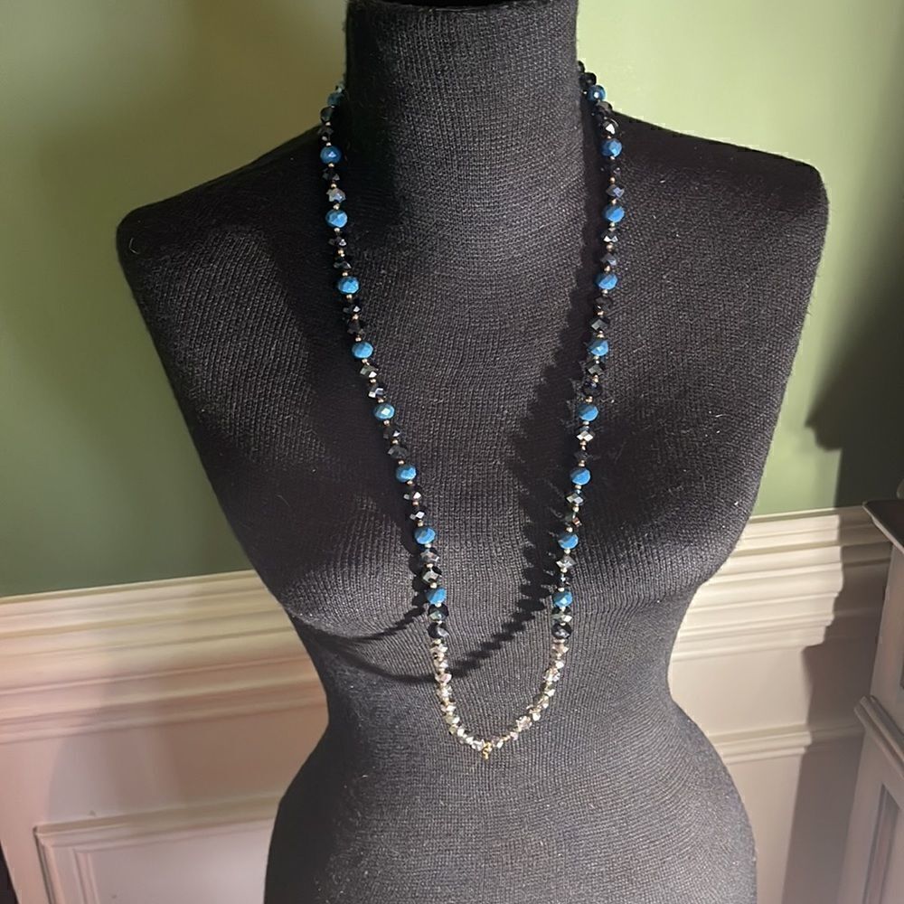 Designer Beaded Multi Color Necklace. - Picture 5 of 12
